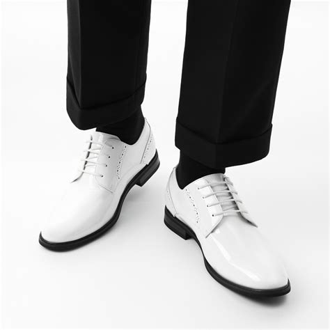 5 Best White Dress Shoes Outfits For Men