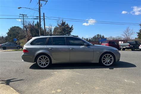 Bmw E61 Wagon 5 Series With 19 Sm 10 Wheels In Race Silver