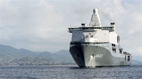 Marineschip Karel Doorman Uit De Roulatie Door Schade