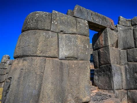 CUSCO INCA RUINS: SACSAYHUAMAN,QENQO,PUCA PUCARA