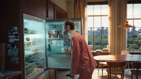 LG Ends Unnecessary Fridgegazing with InstaView Technology Spot | LBBOnline
