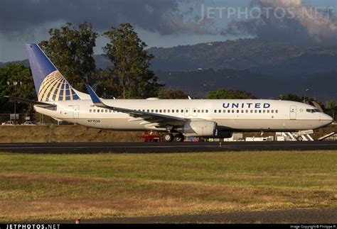 N Boeing United Airlines Philippe R Jetphotos