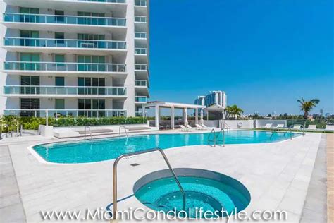 Grand Venetian Condos For Sale Venetian Way Miami Beach Florida