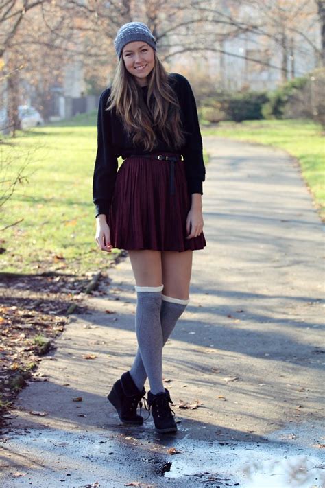 How 20 Fashion Girls Wear Knee High Socks Knee High Socks Outfit