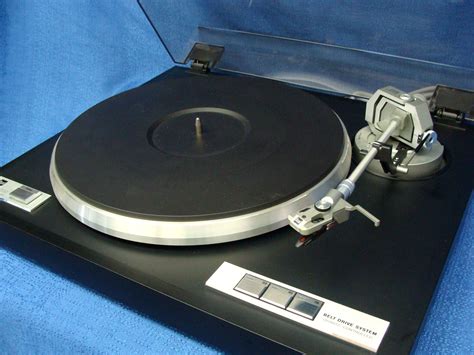 Five Vintage Turntables to Add to Your eBay Watch List | Sound & Vision