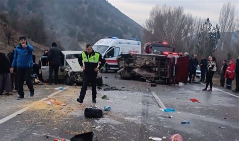 Ankarada feci kaza 3 ölü 3 yaralı Son Dakika Türkiye Haberleri