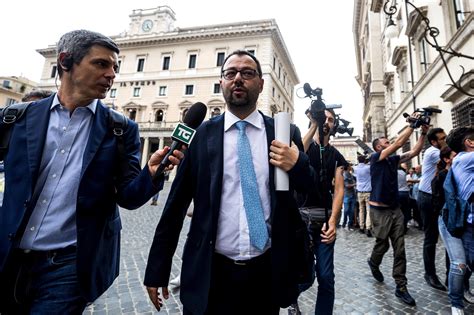 M5s La Lista Dei Candidati A Capogruppo Alla Camera Ancora Una