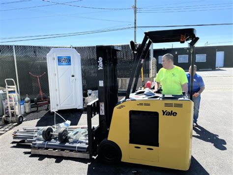 Stand Up Forklift Training & Certification in NY | Fast Line