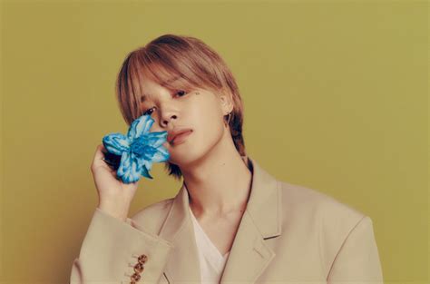 Jimin’s ‘Who’ Debuts at No. 1 on Billboard Global Charts