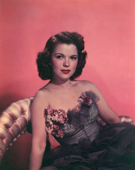 Fascinating Color Photos Of Shirley Temple When She Was Young In The