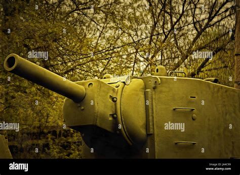 Kv 2 Russian Tank Cardboard Box