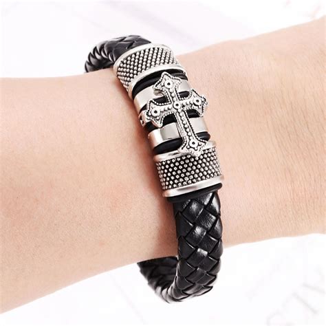 bratara barbati accesoriu cruce  detalii metalice dimensiune fixa
