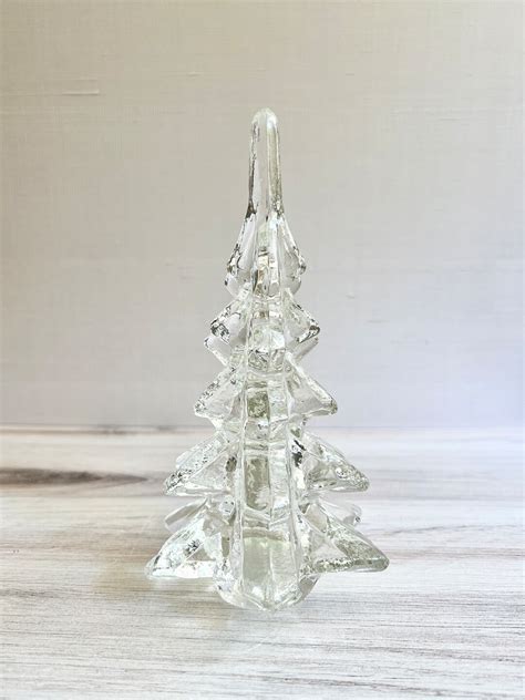 Vintage Crystal Art Glass Silvestri Christmas Tree Sculpture 8 Tall