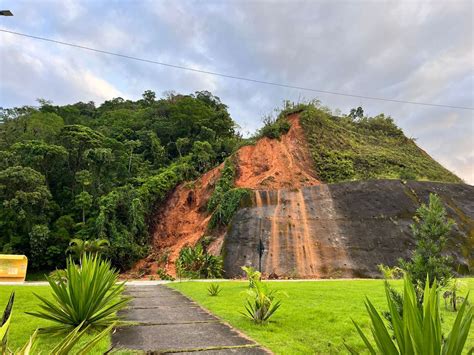 Buracos Rvores Ca Das E Deslizamentos Veja Fotos Da Destrui O