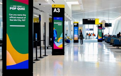 EWR Airport Massive Signage Modernisierung Invidis