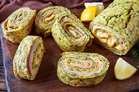 Рулет из кабачков в духовке – простой и вкусный рецепт, как приготовить ...