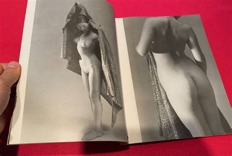 別冊アトリエ NUDE POSE アーティストのための裸婦ポーズの落札情報詳細 Yahoo オークション落札価格検索 オークフリー