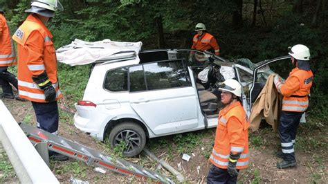 Fahrzeug Berschl Gt Sich