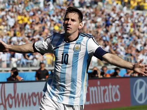 Lionel Messi S Gorgeous Stoppage Time Goal Destroyed Iran S World Cup