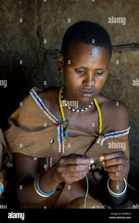 Nilotic Ethnic Group Hi Res Stock Photography And Images Alamy