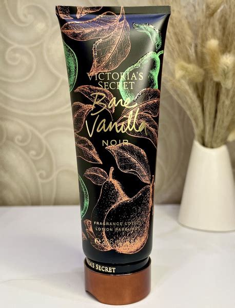 Лосьон для тела VICTORIA S SECRET Bare Vanilla Noir 236ml купить с