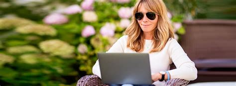 Anonymous Browsing: Surf the Web without a Trace