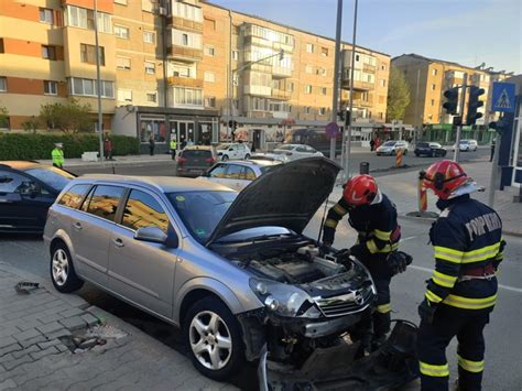 Foto Accident rutier pe bulevardul Revoluției din Alba Iulia Info