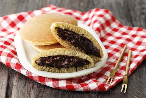 Chocolate Dorayaki, Japanese Double Pancake with Choco Paste 17776402 Stock Photo at Vecteezy