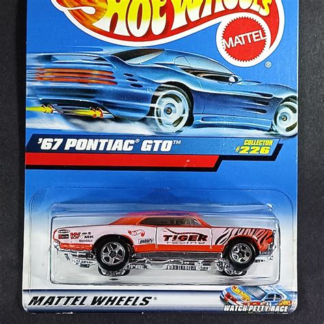 Hot Wheels Pontiac GTO Mattel Wheels Collectible Model Car Miniature Gift Item For Car