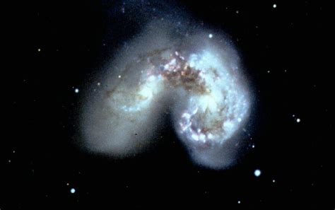 Antennae Galaxies (NGC 4038/9) | Deep⋆Sky Corner