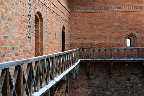 Day Trips from Vilnius | Trakai Castle & Museum - Nordic Experience