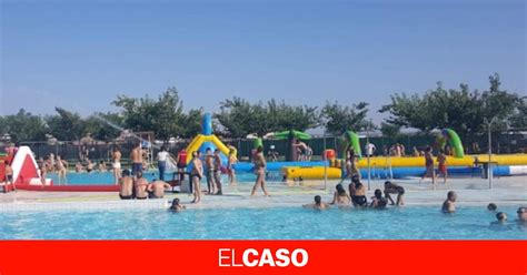 Muere Un Ni O De A Os Ahogado Mientras Se Ba Aba En La Piscina