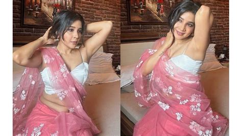 Sakshi Agarwal Hot Photos In Sleeveless Transparent Saree Glamsundari In