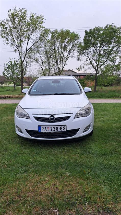 Polovni Opel Astra J 2011 God Polovni Automobili Srbija Jabuka