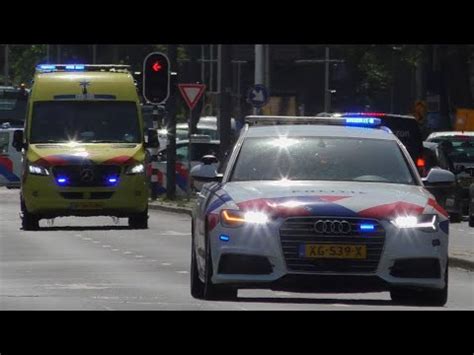 Spoedtransport Verkeerspolitie Begeleidt Ambulance Uit Schijf