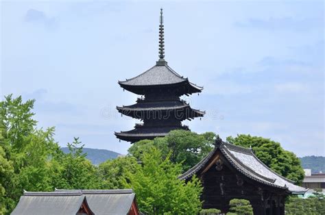 Toji-Temple S Five-story Pagoda, Kyoto Japan. Stock Image - Image of ...