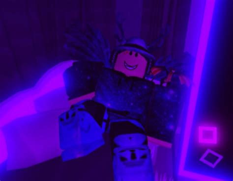 Aesthetic Roblox Avatars Purple Imagesee