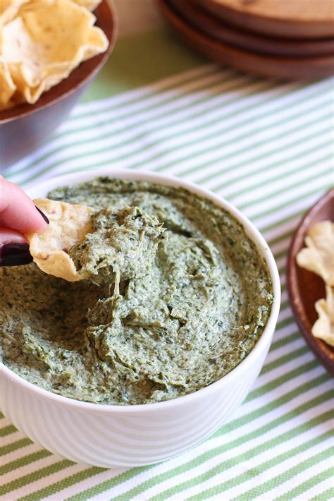 Six Ingredient Vegan Spinach Artichoke Dip The Mostly Vegan