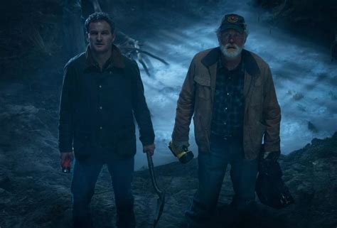 First Trailer For Stephen King S Pet Sematary Remake