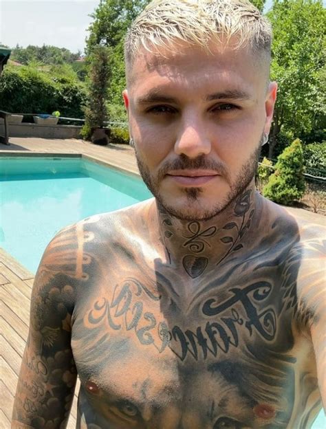 Sol Y Agua Las Sensuales Fotos De Mauro Icardi Tras Separarse De Wanda