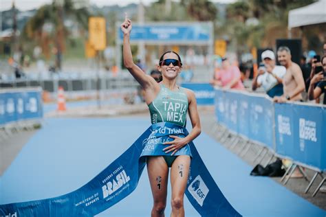 Rosa Tapia Conquista Oro En La Copa Mundial De Triatlón En Brasil Comisión Nacional De Cultura