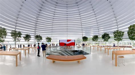 Photos: Apple Marina Bay Sands opens in Singapore - 9to5Mac