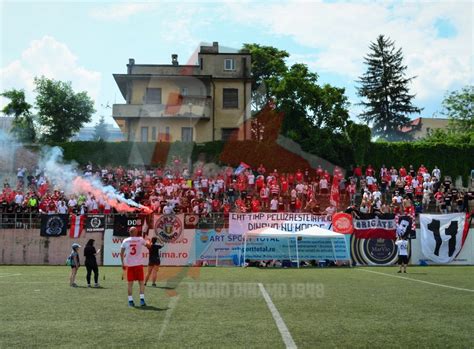 Dinamo1948 Stiri Si Articole Clasamente Si Sondaje Radio Si Chat