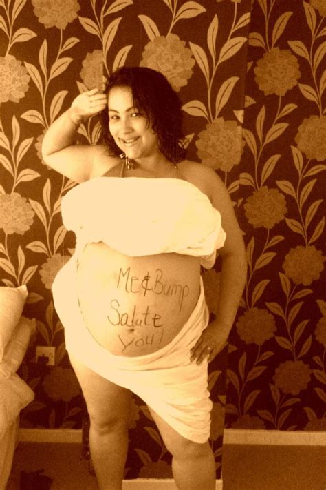 Support Prince Harry With A Naked Salute 001 13 DLIVE
