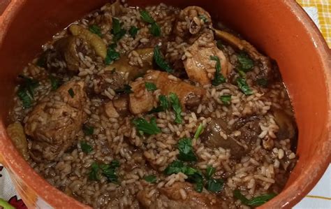 Receita fácil e rápida para o arroz de feijão à portuguesa