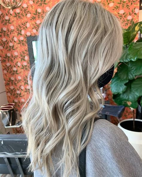 25 Beautiful Icy Blonde Hair Ideas