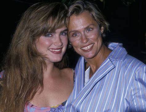 50 Vintage Photos To Celebrate Brooke Shields Birthday Brooke Shields Lauren Hutton Actresses