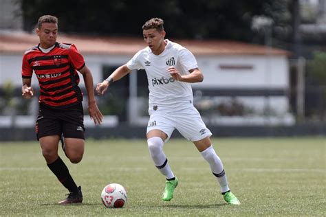 Santos perde para Flamengo SP mas avança para a semifinal do Paulista