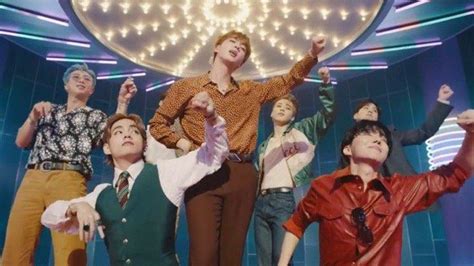 Bts Cetak Rekor Lagi Lagu Dynamite Nongkrong Di Chart Billboard S Hot