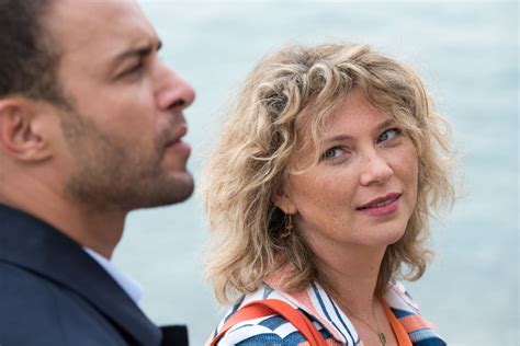 Cécile Bois La Saison 7 De Candice Renoir Est En écri Télé Star